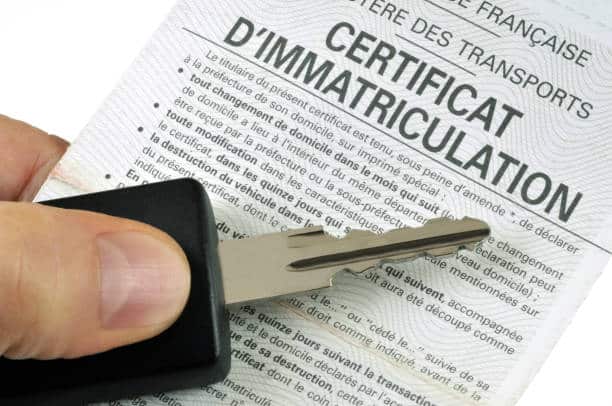 Registration certificate and car key